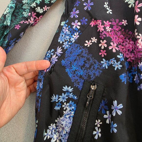Lululemon Run Bandit Petal Pop Jacket Hooded Full Zip Thumb Holes Peplum‎ Hem 6 - Picture 5 of 12